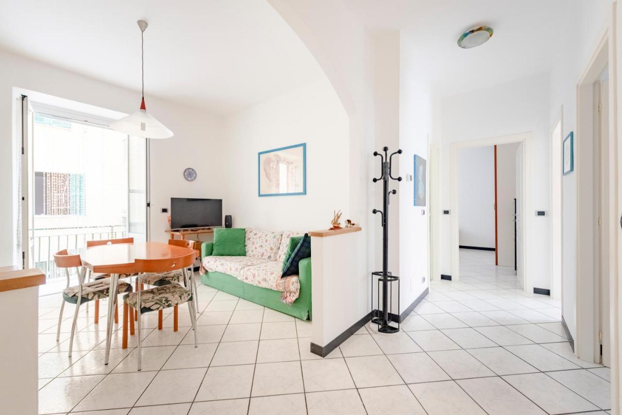 Joivy Cosy Flat With Parking In Chiavari Buitenkant foto
