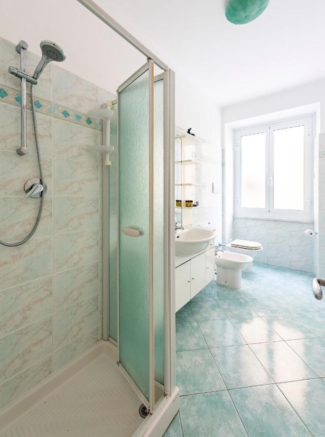 Joivy Cosy Flat With Parking In Chiavari Buitenkant foto